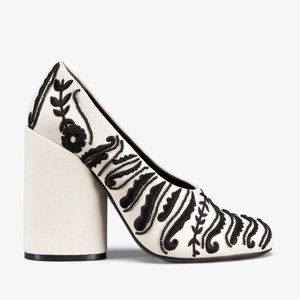 TORY BURCH Lucia Embellished Pumps - SIZE 10